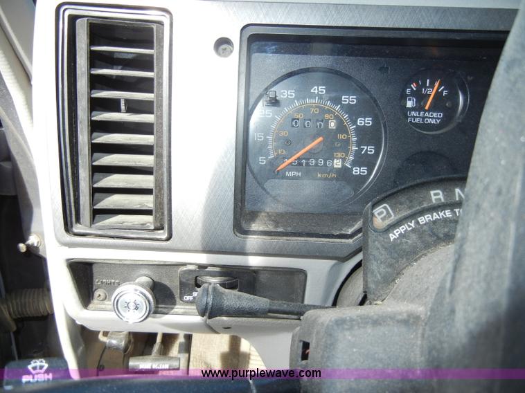 image for item C4030 1995 Chevrolet Beauville G20 van
