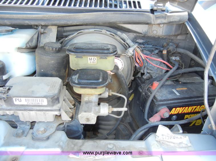 image for item C4030 1995 Chevrolet Beauville G20 van