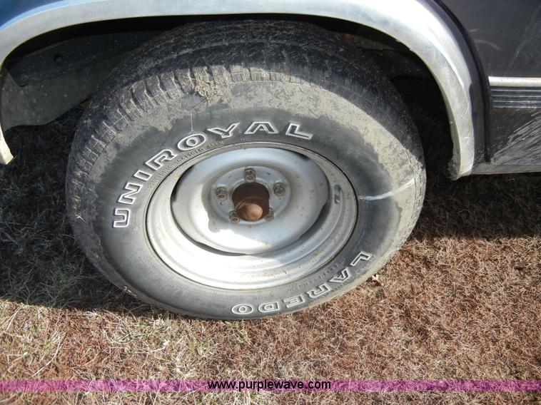 image for item C4030 1995 Chevrolet Beauville G20 van