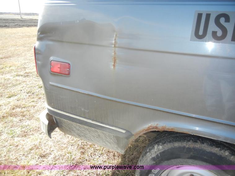 image for item C4030 1995 Chevrolet Beauville G20 van