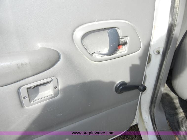 image for item C4031 1999 Chevrolet Suburban 1500 SUV