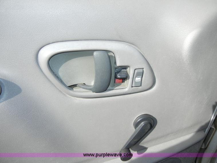 image for item C4031 1999 Chevrolet Suburban 1500 SUV