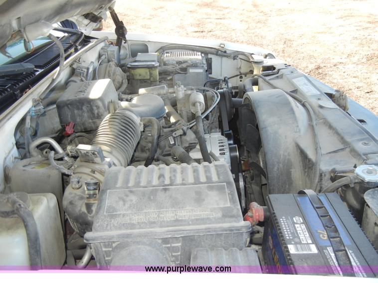 image for item C4031 1999 Chevrolet Suburban 1500 SUV