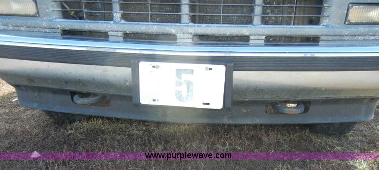 image for item C4031 1999 Chevrolet Suburban 1500 SUV