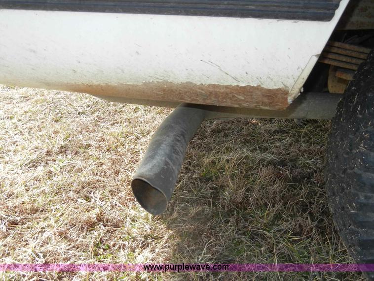 image for item C4031 1999 Chevrolet Suburban 1500 SUV