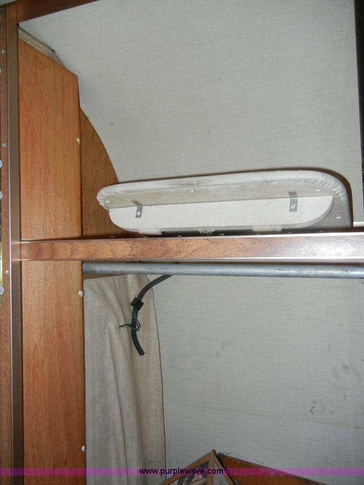 image for item C4109 1976 Airstream Sovereign Land Yacht 27' travel trailer