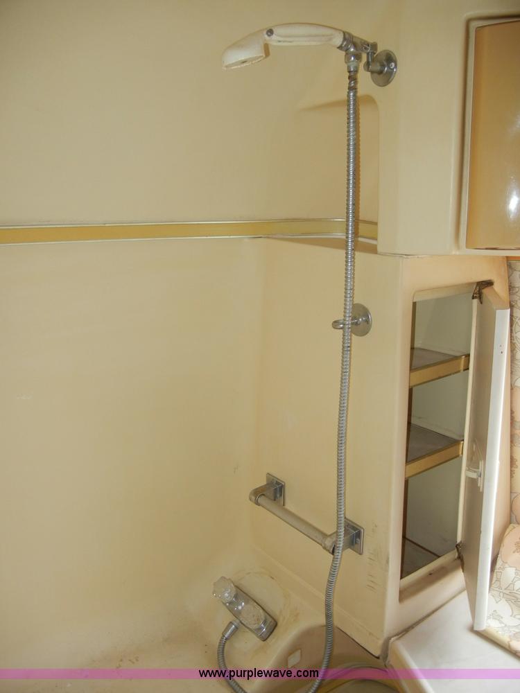 image for item C4109 1976 Airstream Sovereign Land Yacht 27' travel trailer