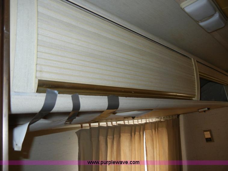 image for item C4109 1976 Airstream Sovereign Land Yacht 27' travel trailer