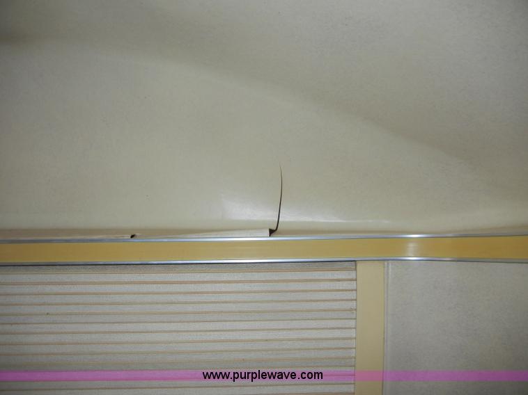 image for item C4109 1976 Airstream Sovereign Land Yacht 27' travel trailer