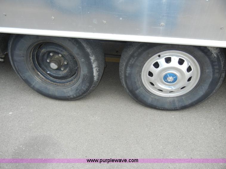 image for item C4109 1976 Airstream Sovereign Land Yacht 27' travel trailer