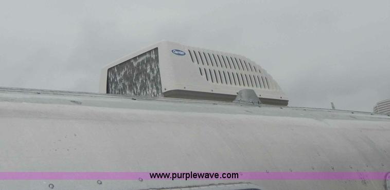 image for item C4109 1976 Airstream Sovereign Land Yacht 27' travel trailer