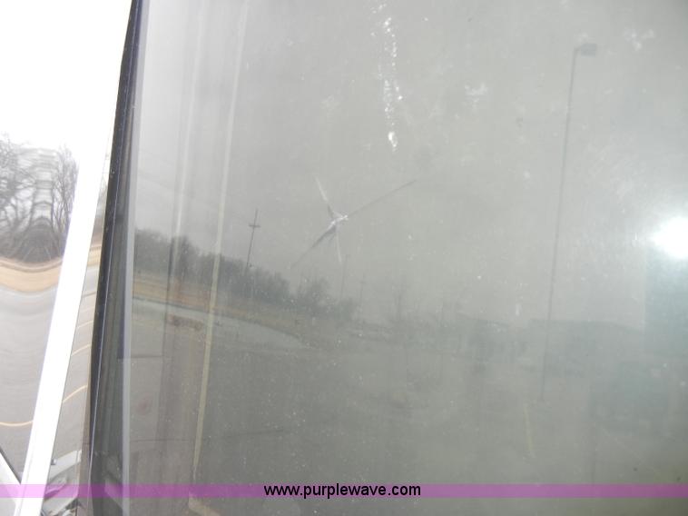 image for item C4109 1976 Airstream Sovereign Land Yacht 27' travel trailer