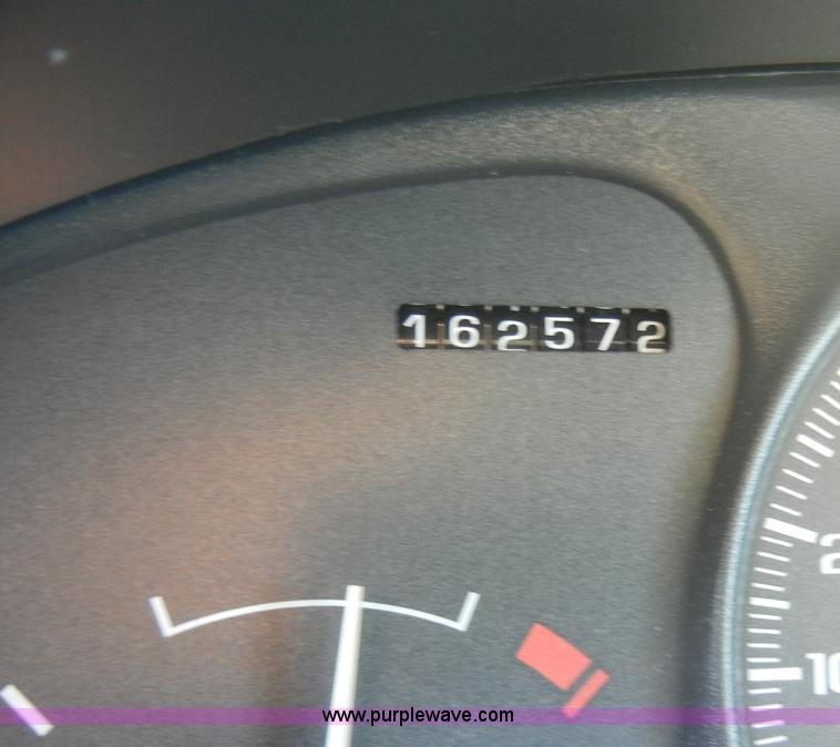 image for item C4118 1998 Chevrolet Venture minivan