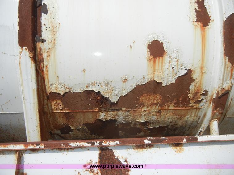 image for item C4129 1991 water tanker