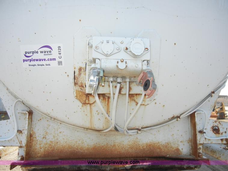 image for item C4129 1991 water tanker