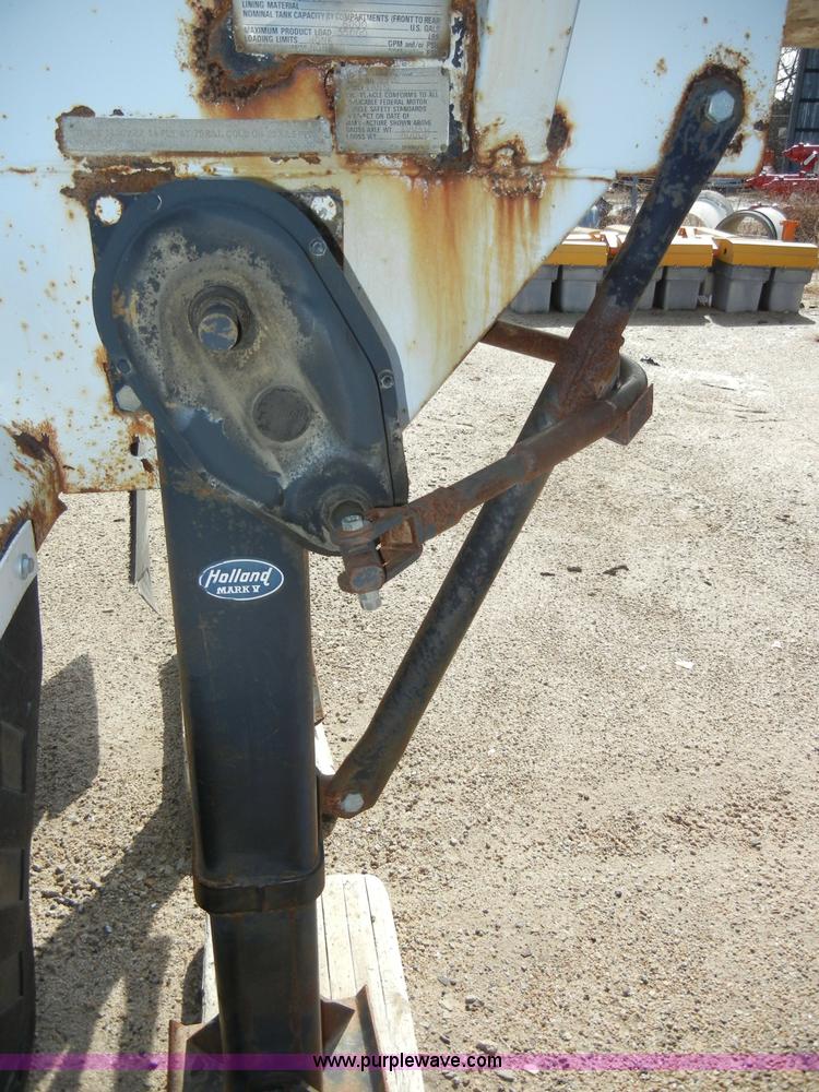 image for item C4129 1991 water tanker