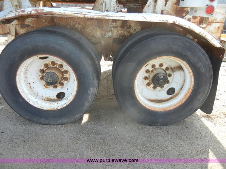 image for item C4129 1991 water tanker