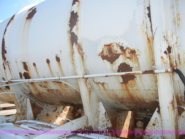 image for item C4129 1991 water tanker