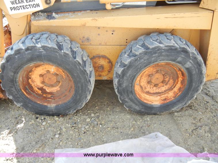 image for item C4132 1996 Case 1840 skid steer