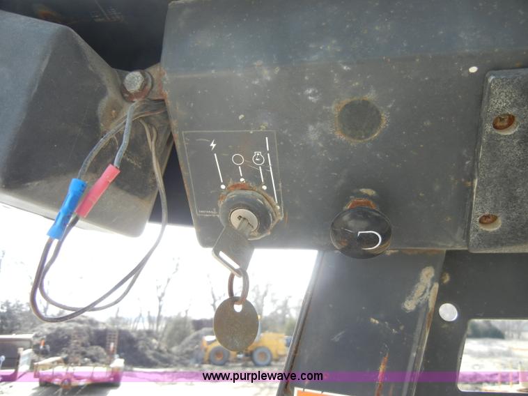 image for item C4132 1996 Case 1840 skid steer