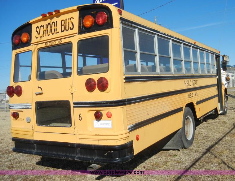 image for item C4133 1991 International 3700 school bus