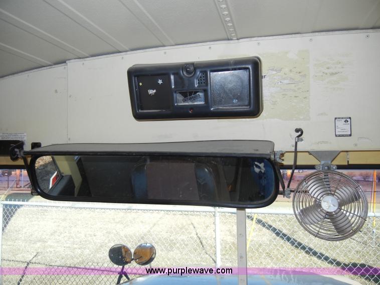 image for item C4133 1991 International 3700 school bus