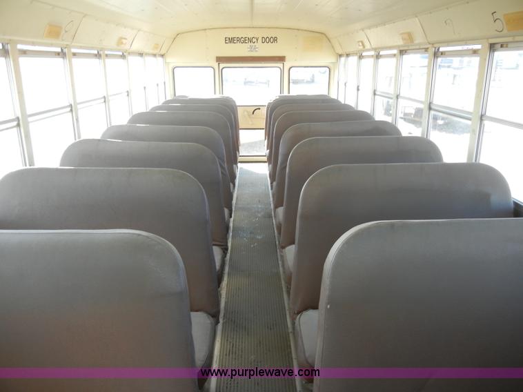image for item C4133 1991 International 3700 school bus