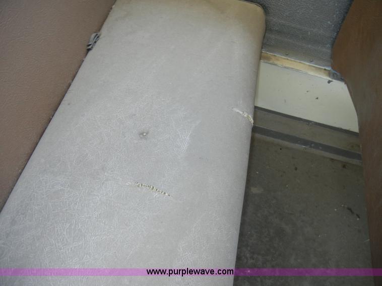 image for item C4133 1991 International 3700 school bus