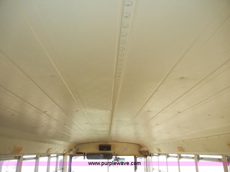 image for item C4133 1991 International 3700 school bus