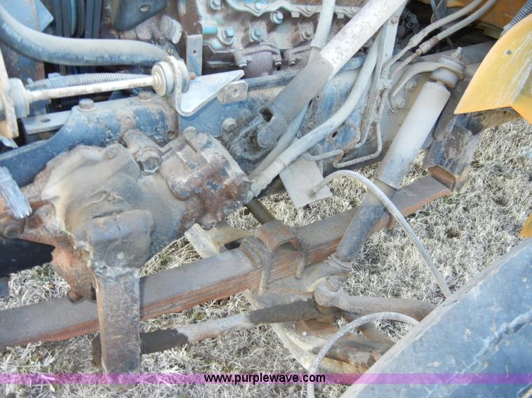 image for item C4133 1991 International 3700 school bus