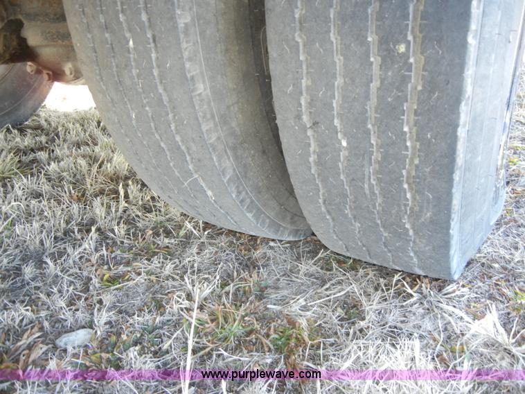 image for item C4133 1991 International 3700 school bus