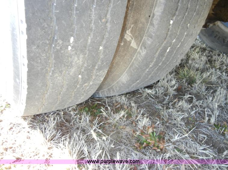 image for item C4133 1991 International 3700 school bus