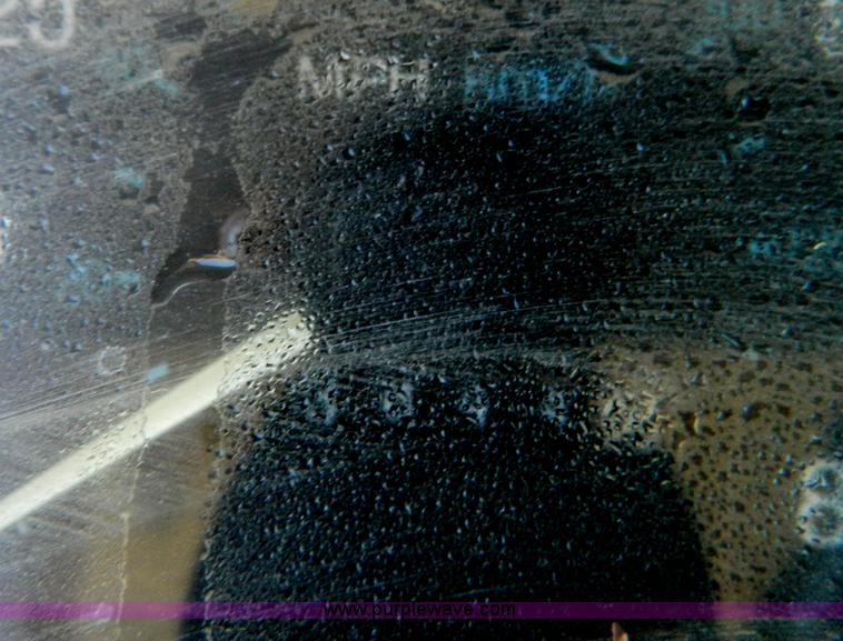 image for item D8737 1988 Ford F250 Custom pickup truck