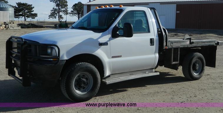 image for item D8739 2003 Ford F350 XL Super Duty pickup truck