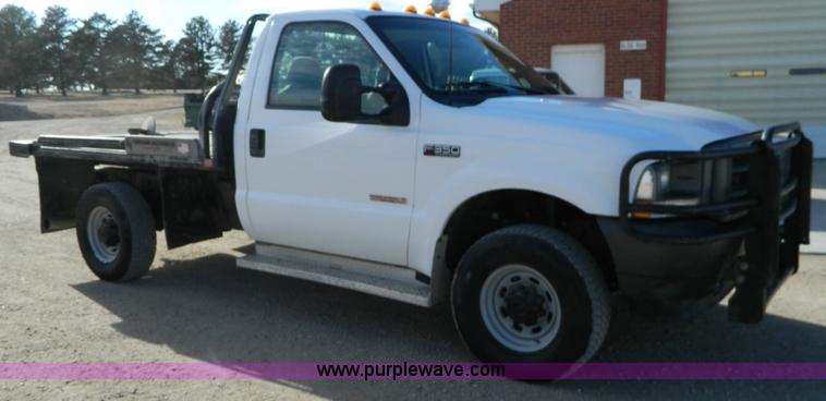 image for item D8739 2003 Ford F350 XL Super Duty pickup truck