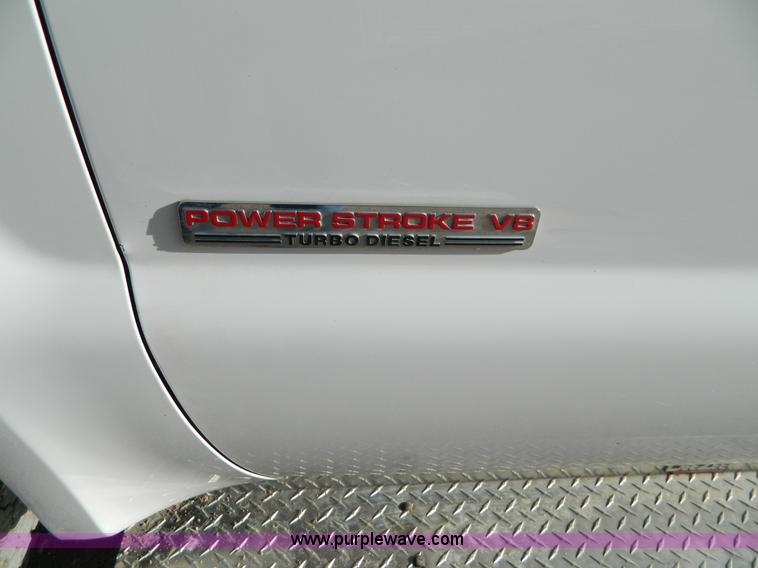 image for item D8739 2003 Ford F350 XL Super Duty pickup truck