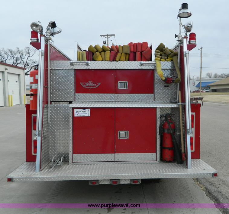 image for item D8745 1979 Ford F700 firetruck