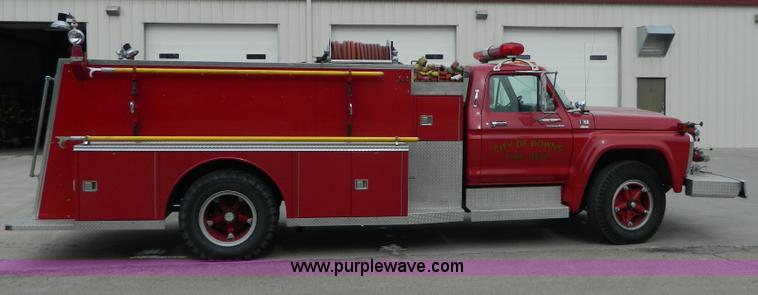 image for item D8745 1979 Ford F700 firetruck