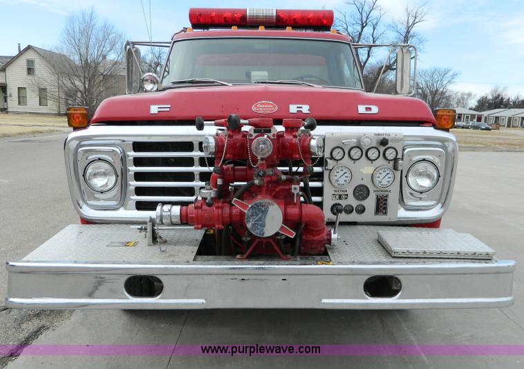 image for item D8745 1979 Ford F700 firetruck