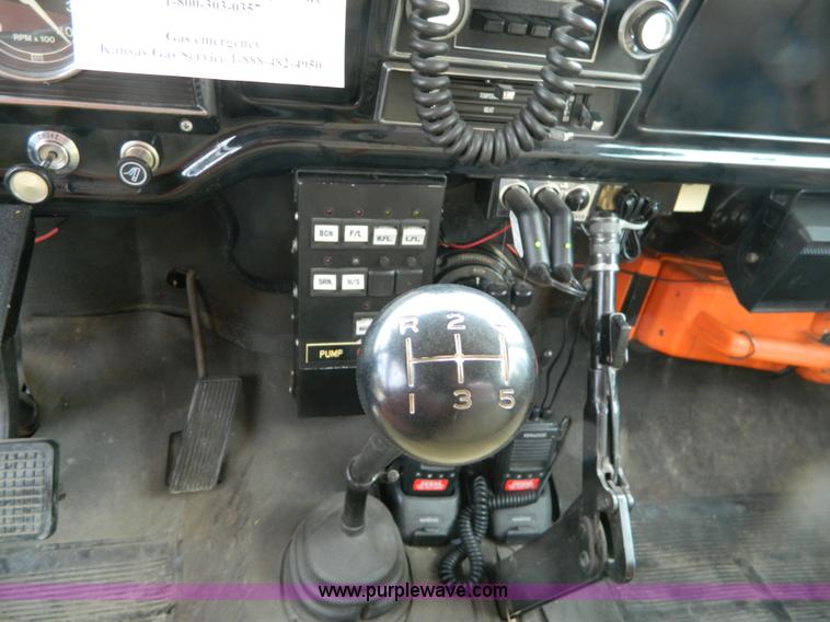 image for item D8745 1979 Ford F700 firetruck