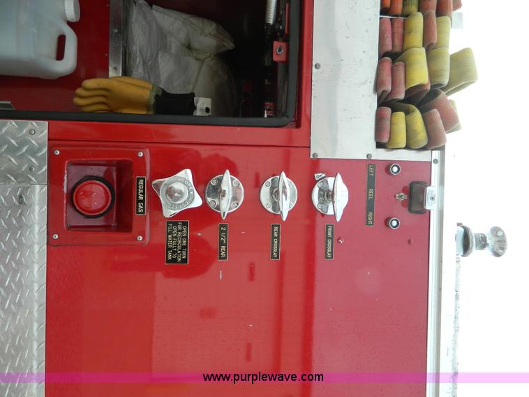 image for item D8745 1979 Ford F700 firetruck