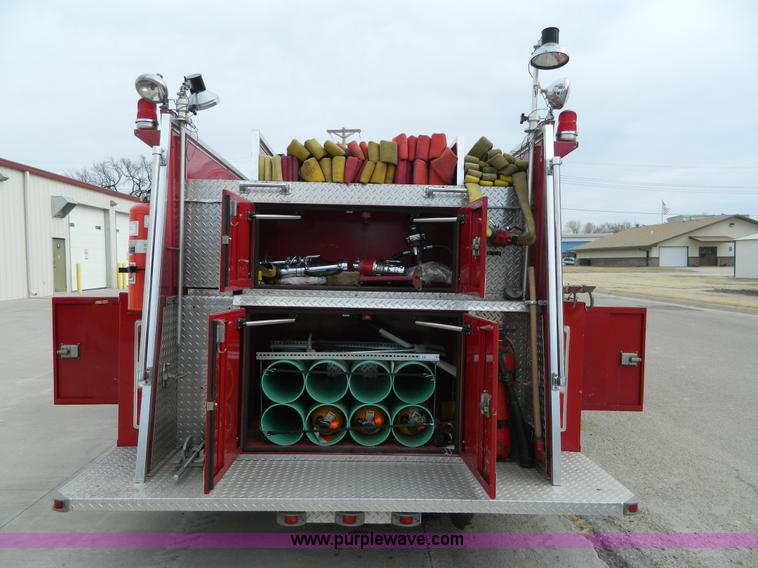 image for item D8745 1979 Ford F700 firetruck