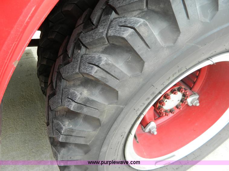 image for item D8745 1979 Ford F700 firetruck