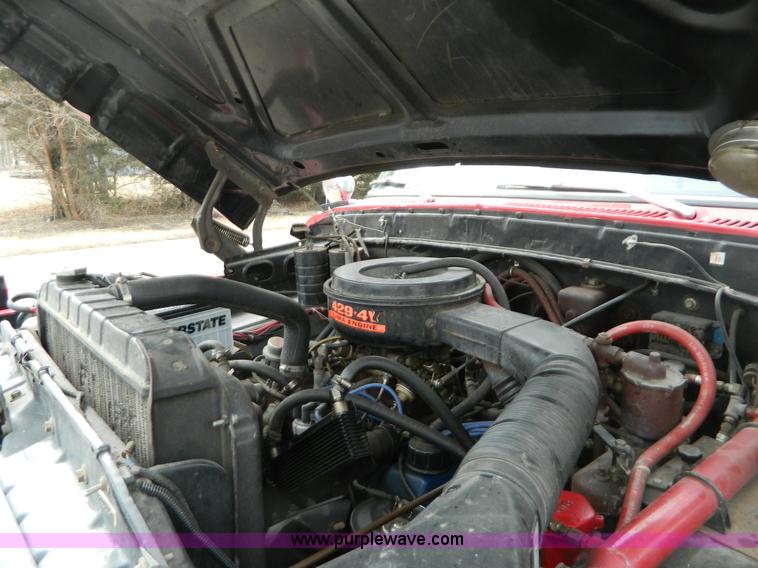 image for item D8745 1979 Ford F700 firetruck