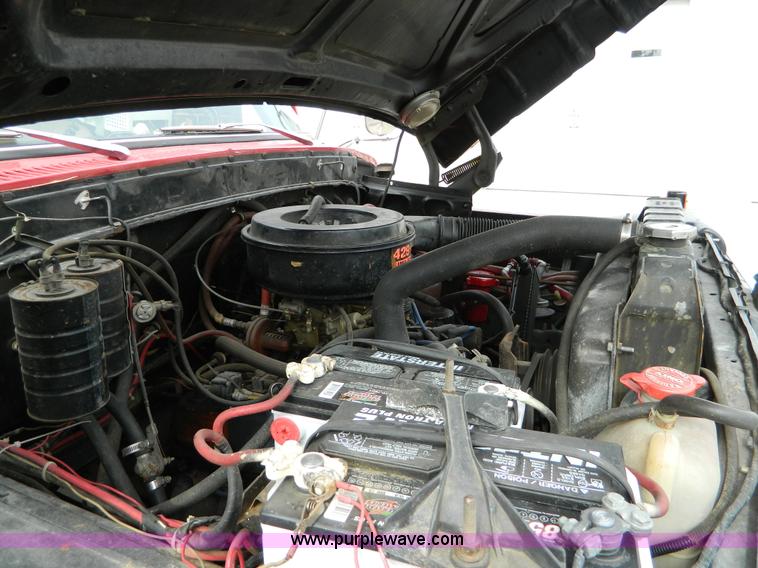 image for item D8745 1979 Ford F700 firetruck