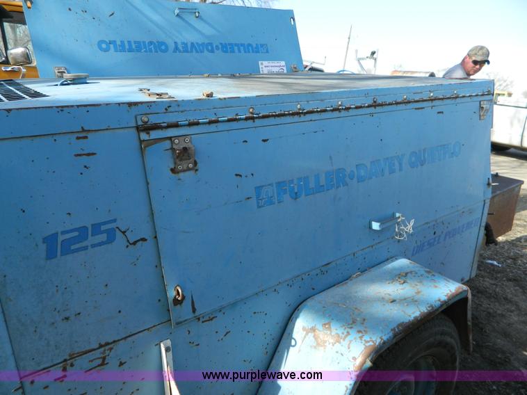 image for item D8746 1994 Fuller-Davey 125RPDQ compressor