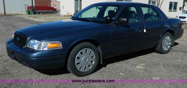 image for item D8856 2008 Ford Crown Victoria Police Interceptor