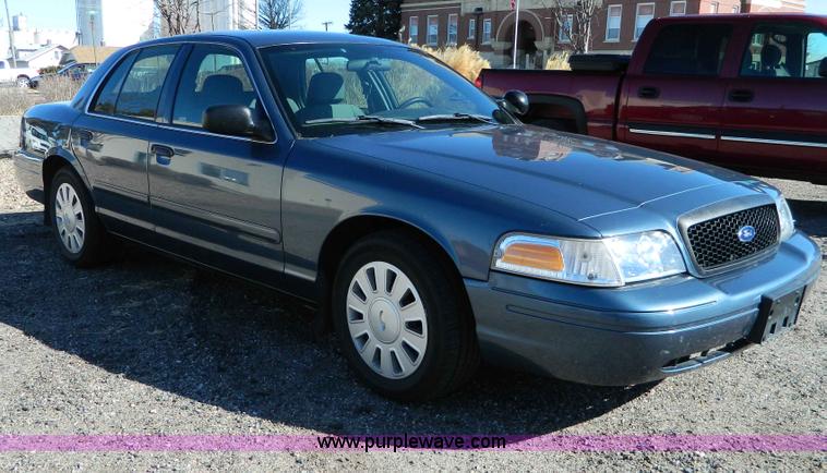 image for item D8856 2008 Ford Crown Victoria Police Interceptor