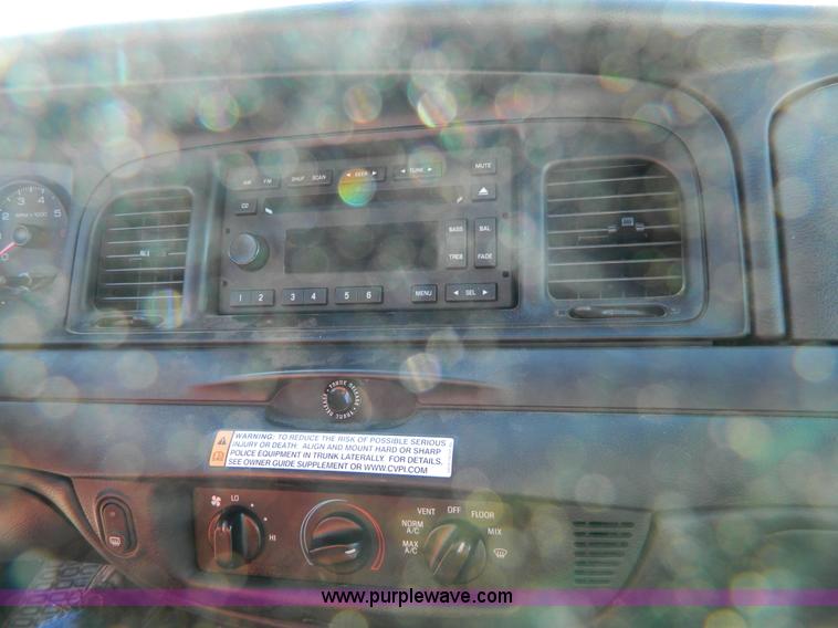 image for item D8856 2008 Ford Crown Victoria Police Interceptor