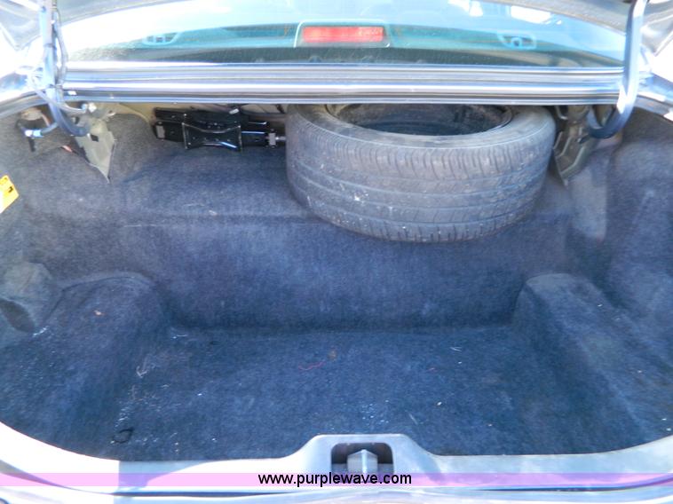 image for item D8856 2008 Ford Crown Victoria Police Interceptor